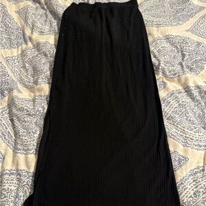 Sophisticated Black Accordion Pleat Maxi Skirt